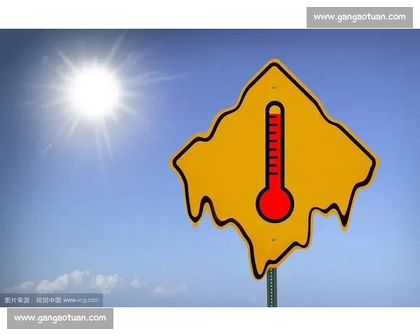 因天气与管理失误导致延误比赛引发的连锁反应与深层反思赛场秩序考验